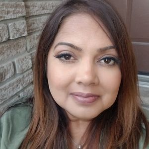 Meet your Posher, Monica